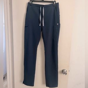 Figs Dark Harbor Small/Tall Kade Cargo Scrub Pants